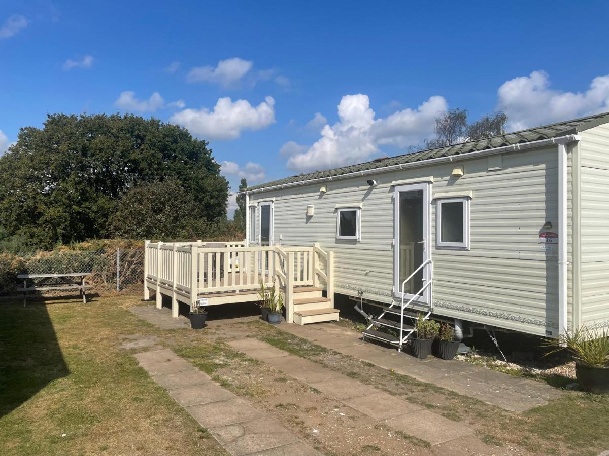 Turlin Valley Poole Exterior photo
