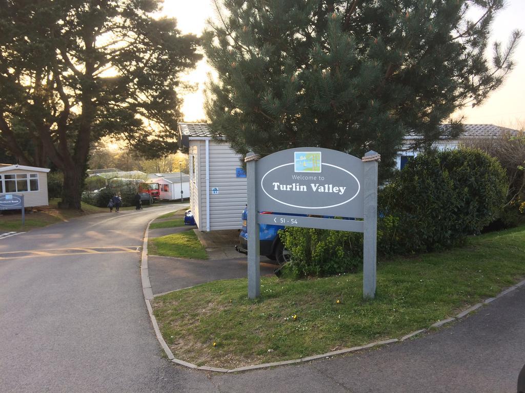 Turlin Valley Poole Exterior photo